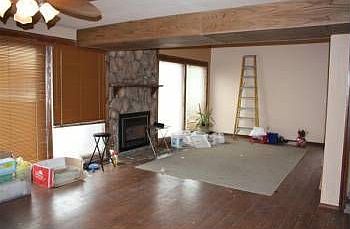 2nd image of 260 N Rainbow Dr