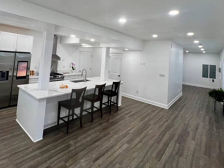 7608 Lisle Ave — Photo 8