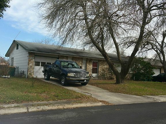 2nd image of 321 Jeanette Dr