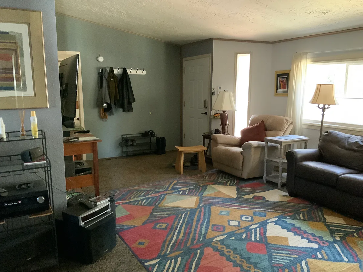 Living room - 61650 Cherrywood Ln