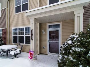 3352 Hazel Trl UNIT B, Woodbury, MN 55129