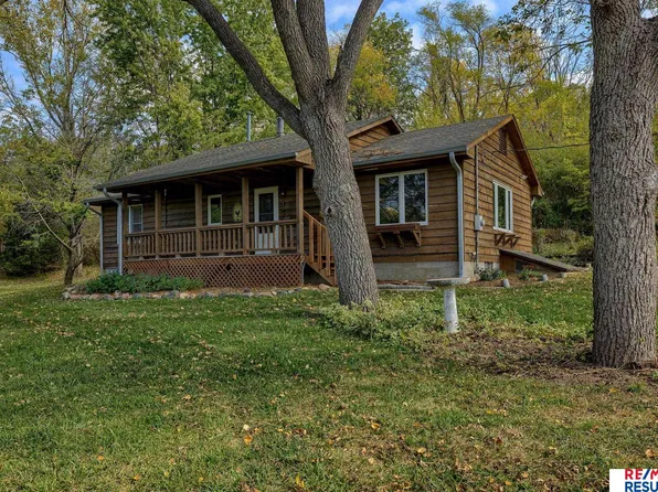 1288 County Road P47, Omaha, NE 68152