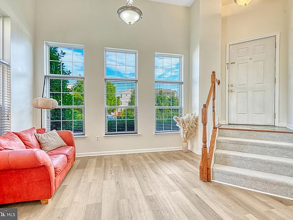 4th image of 9540 Walker Way