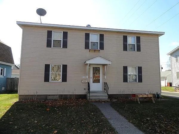 2 bed, 1200 sqft, $1,395 — Photo 1