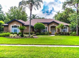 5923 Flatwoods Manor Cir, Lithia, FL 33547