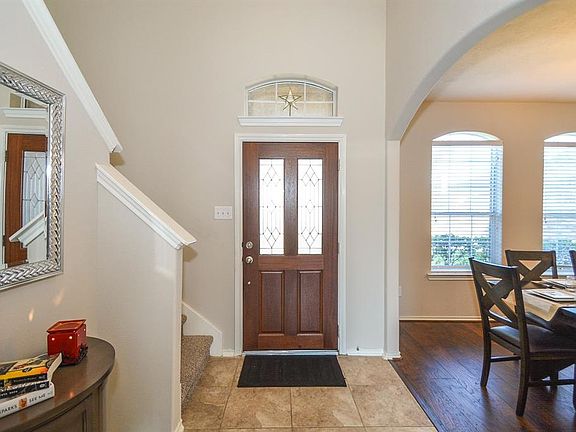 4th image of 25015 Lenora Dr