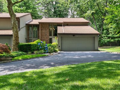 25 Meadowood Drive, Jericho, NY, 11753