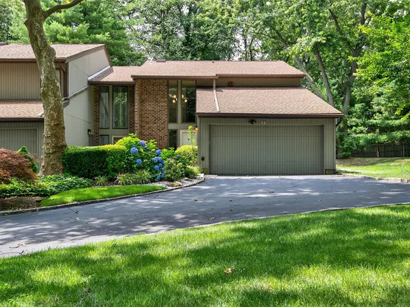 25 Meadowood Drive, Jericho, NY 11753