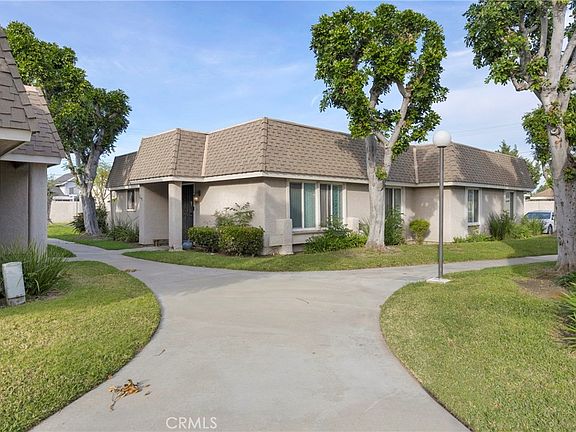 2nd image of 2142 W Liverpool Ln