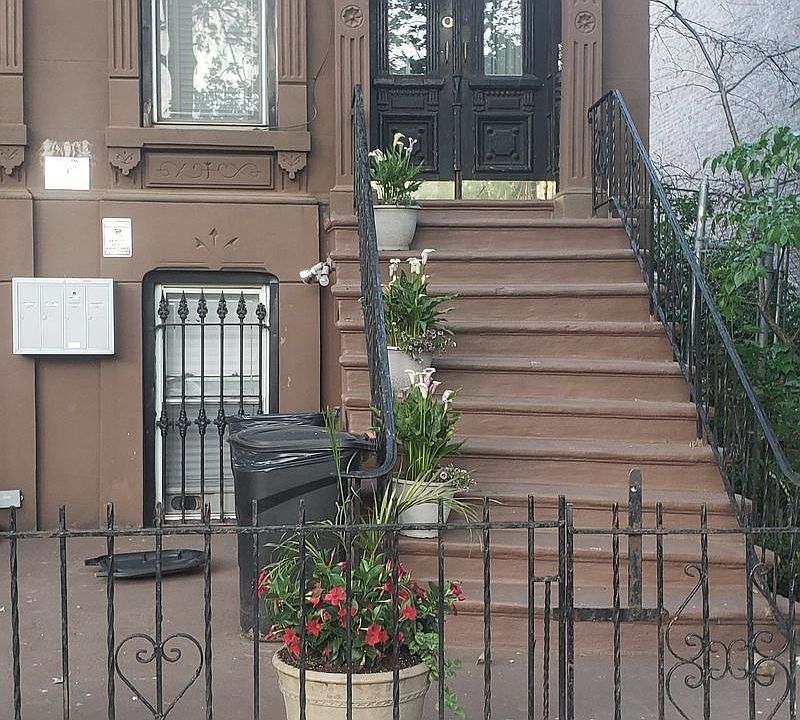 1st image of 50 Lefferts Pl #3