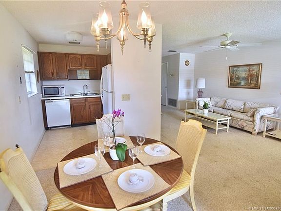 5th image of 32 Lake Vista Trl APT 205