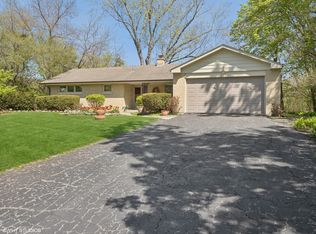 833 S Beverly Ln, Arlington Heights, IL