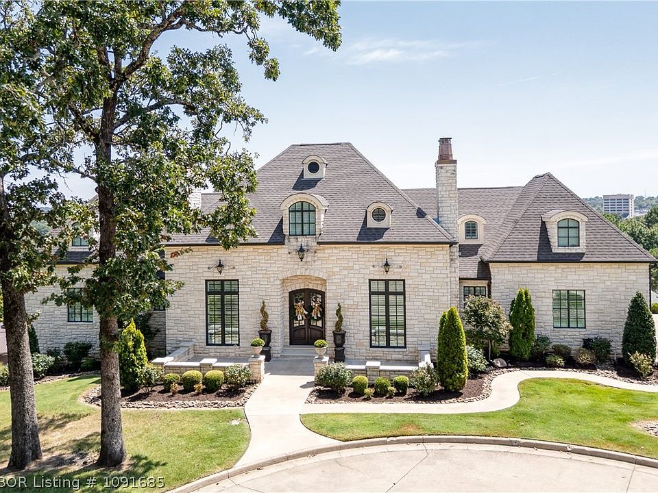 1st image of 4900 Juniper Cir