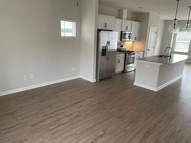 2819 Ridge Crest Ct — Photo 3