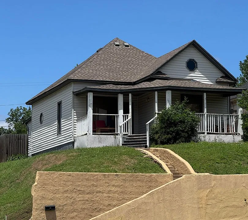 602 E Randolph Ave