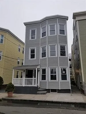 3 bed, 9999 sqft, $3,250 — Photo 1