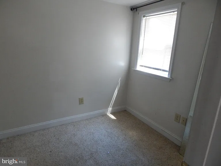 507 W John St #C — Photo 14