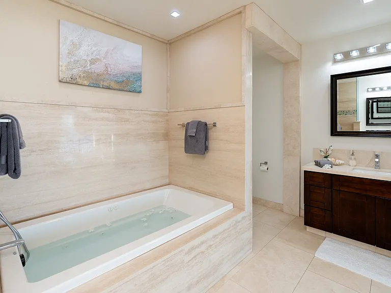 5017 Kalanianaole Hwy — Photo 17