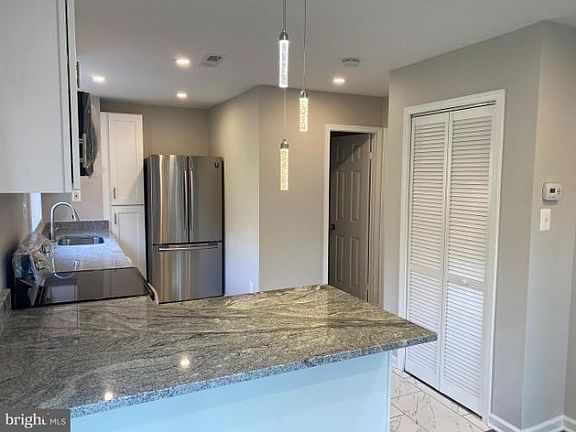 5th image of 7705 Michele Dr