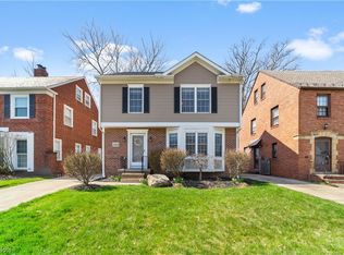 2484 Saybrook Rd, University Heights, OH 44118