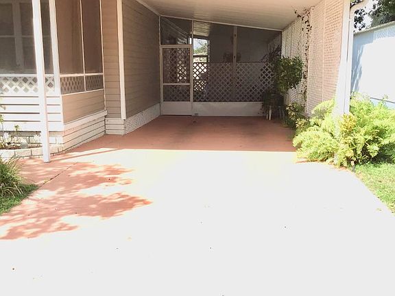 4th image of 2234 Village Hill Dr
