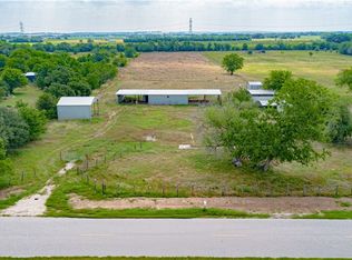 8439 Huber Rd, Seguin, TX 78155