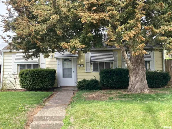 3801 10th Avenue Ct, Moline, IL 61265