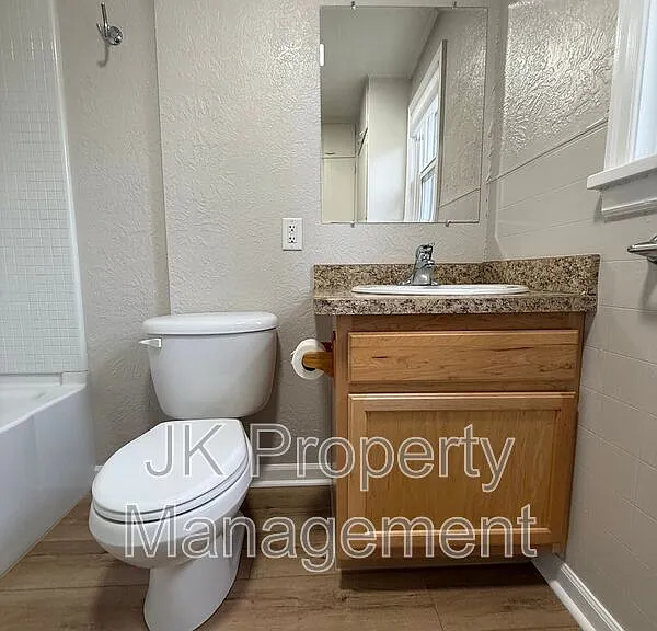 1716 6th St NW #1 — Photo 25