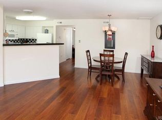 1605 Forest Springs Ln APT B, Ballwin, MO 63021