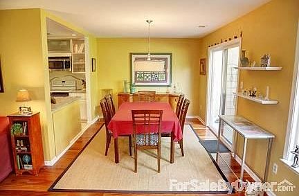 Dining Room : Open concept. Overlooks patio and garden
