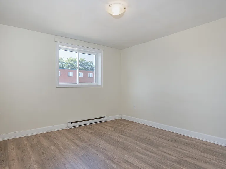 794 Waterloo St — Photo 12