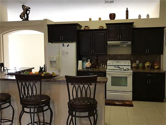 5th image of 1903 Nora Ave S