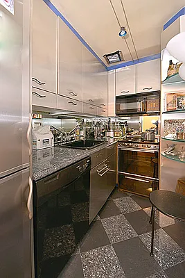 Rented by Sumitomo Real Estate Sales | media 12