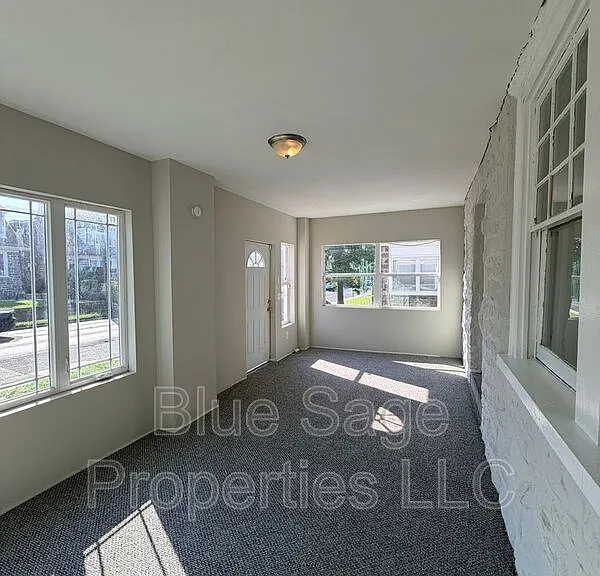 900-902 Church Ln #902 CHURCH LN — Photo 4
