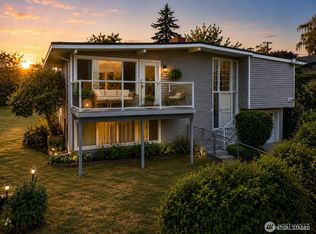 12017 64th Ave S, Seattle, WA 98178