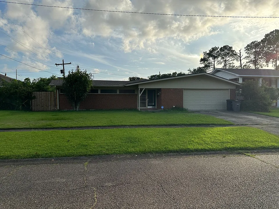 944 Princewood Ct