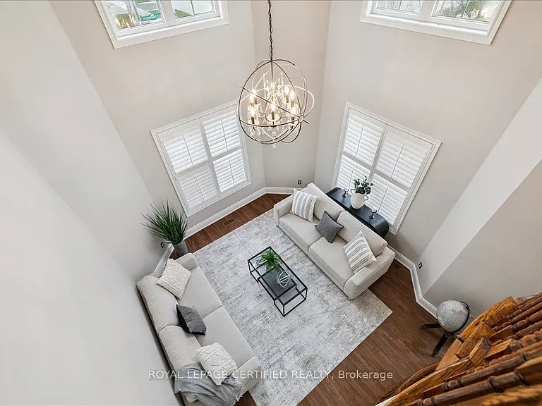 2523 Highmount Cres — Photo 21