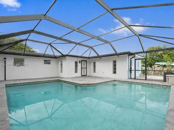 2701 Nassau Dr, Miramar, FL 33023