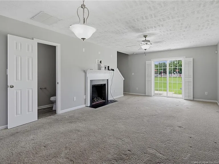 142 Collinwood Dr — Photo 6