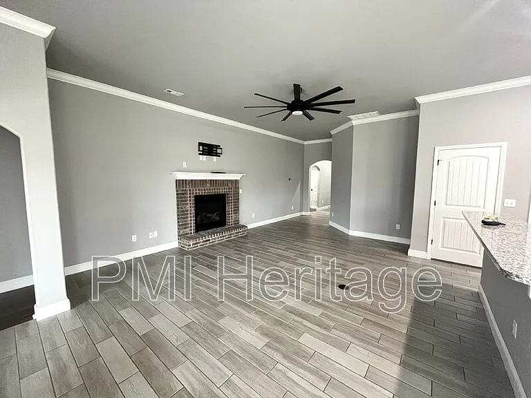 3661 Ambrosia Ln — Photo 3