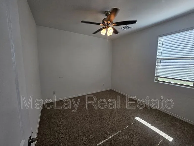 22815 E Watford Dr — Photo 17