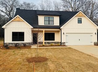 75 Crane St, Maysville, GA 30558