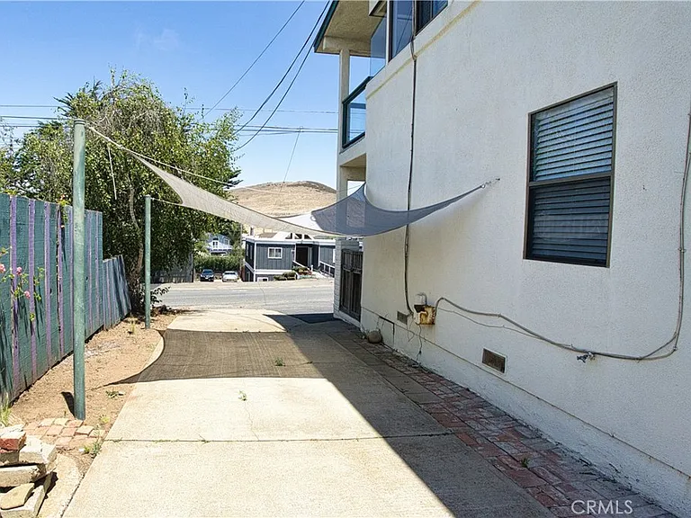 978 Balboa St — Photo 56