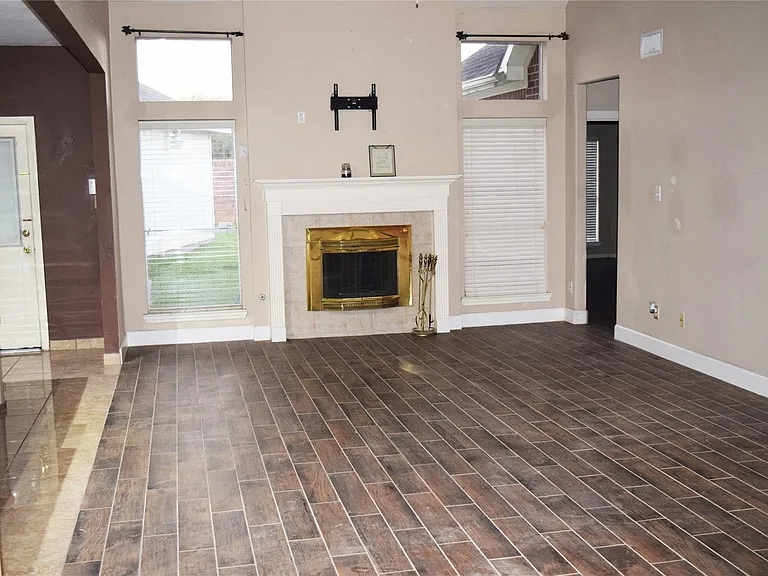 731 Annies Way — Photo 36