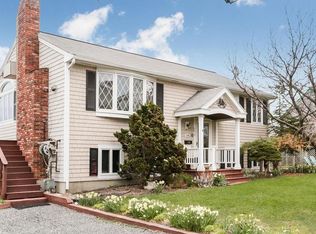54 Marshall Ave, Scituate, MA 02066