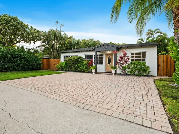 739 NE 17th Road, Fort Lauderdale, FL 33304