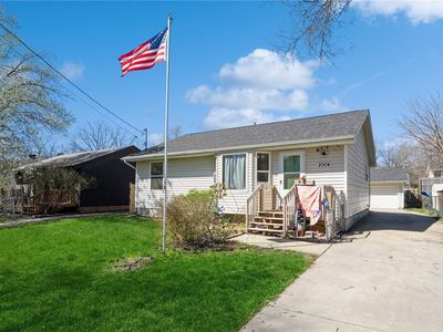 2004 E 39th St, Des Moines, IA, 50317