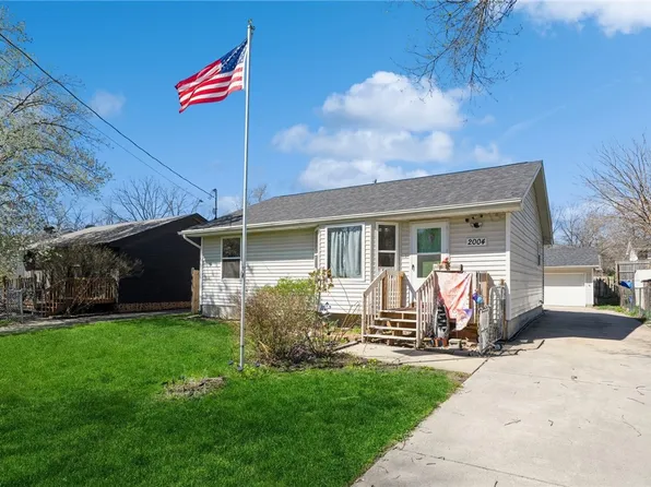2004 E 39th St, Des Moines, IA 50317