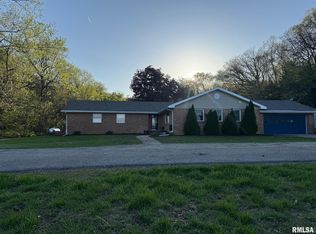 1928 N State Route 100, Astoria, IL 61501