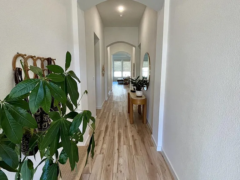 12131 Woodnote Ln — Photo 2